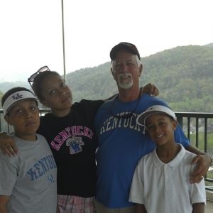 Meet your Posher, Larry